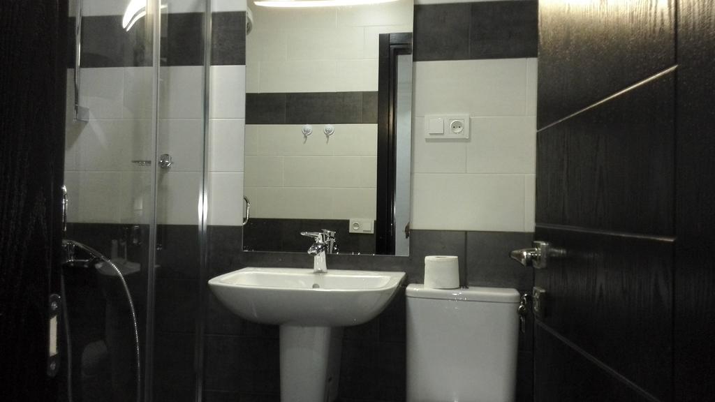 Apartment Melashvili 4 バトゥーミ エクステリア 写真